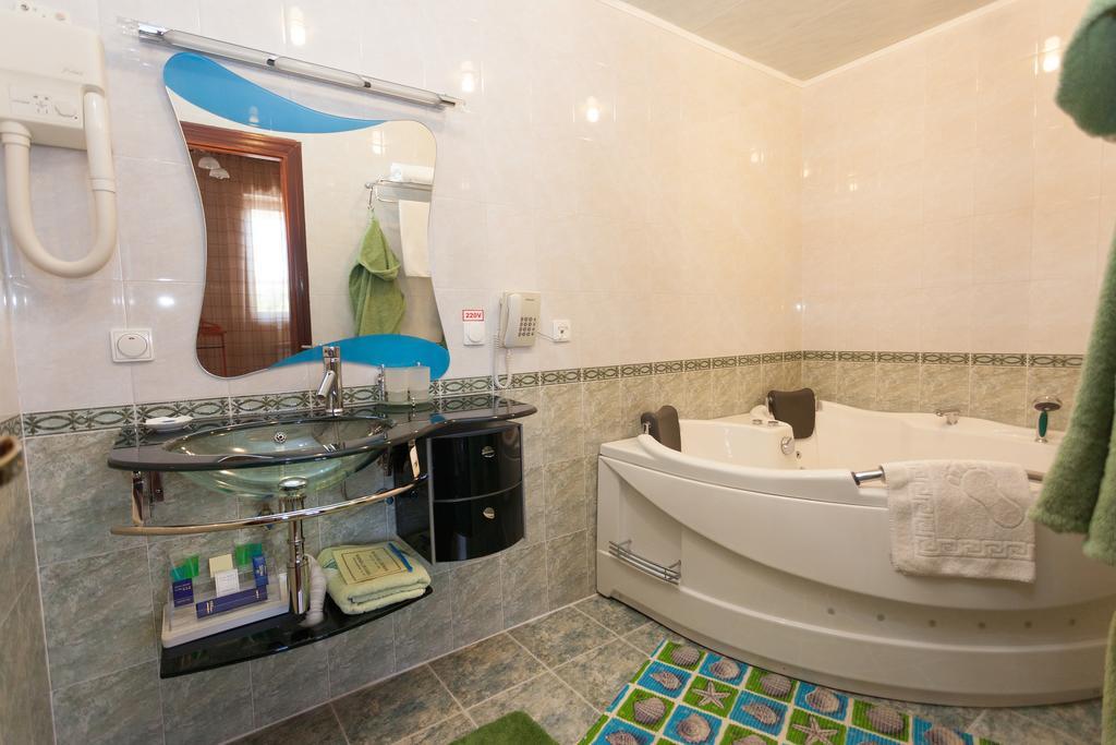 Rahat Hotel Aktau  Bagian luar foto